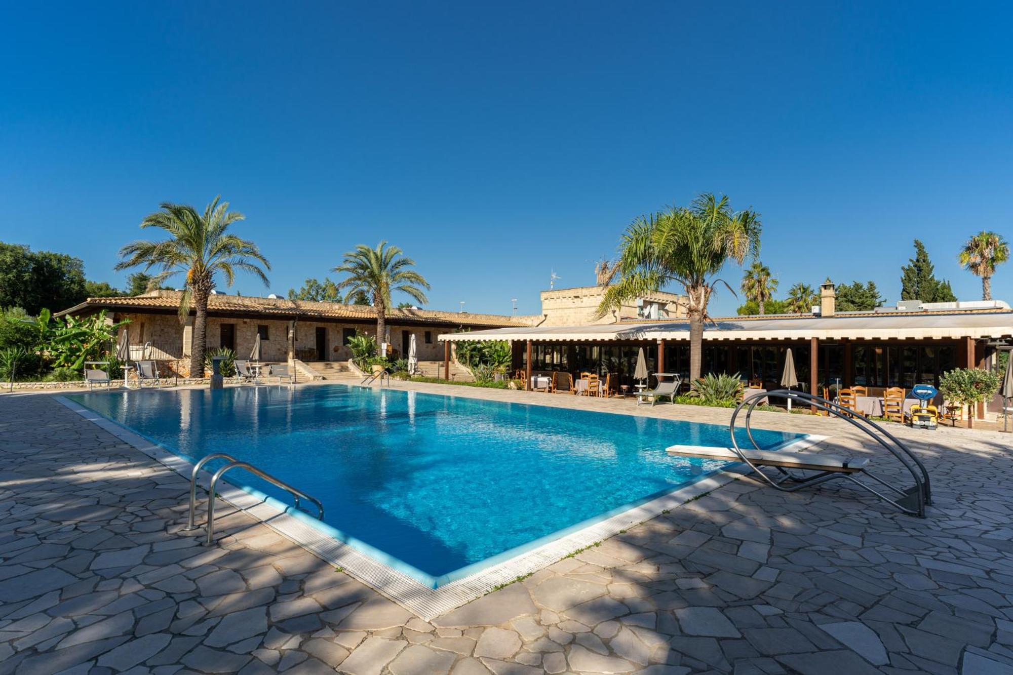 Hotel Masseria Le Pajare Presicce Bagian luar foto